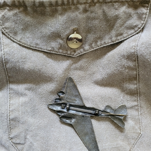 VTG Banana Republic military Jumpsuit shoulder pads and airplane pin - Picture 15 of 15